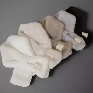 [다잇템] 여성 목도리 시즌 소프트퍼 패치 미니 FW 목도리