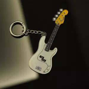 기타 모형 키체인 야마다 료 베이스 열쇠고리 락 일렉트릭 음악 키링 레트로 가방 악세서리