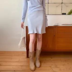 [요즘에] 미넷새틴미니스커트