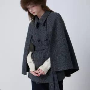 [롯데백화점]DEWL 헤링본 케이프 코트