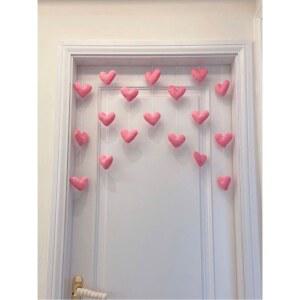 하트 모빌 스트립 1개 벽면 벨벳소재 커튼 접착식 설치 아치형 후크 레드 벨크로