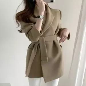 오피스 벨트 카라 포켓 모직 여성 하프 반코트