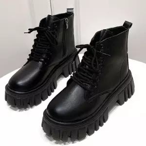 [라일리] Rly 여성 빅사이즈 하이탑 워커 키높이 데일리 슈즈