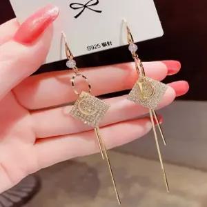 태슬귀걸이 골드 롱 큐빅 은침 14k도금 귀걸이