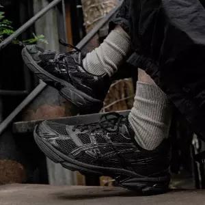 아식스 노바블라스트 5 남성 조깅화 블랙 와이드핏 [국내배송]