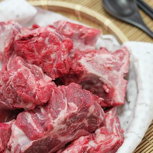 국내산 암돼지 등뼈 2Kg + 2Kg 총 4kg