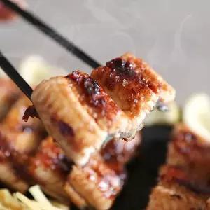 [맛군]산지직송 고창 자포니카 민물장어 1kg(손질후700g) 2-3미 내외+소스 2종포함