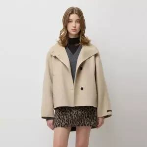 [시슬리](대구신세계)아미고 하이넥 핸드메이드 숏 코트 SACT84561