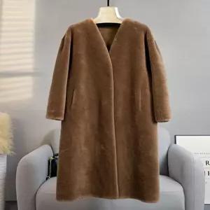 블랙 롱코트 리얼 양털 코트 노카라 뽀글이 브이넥 코트