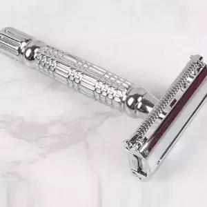 안전 면도기 클래식 수동 양날 스텐 면도기 밀착 욕실 휴대용 수염 남자 얼굴 남성