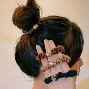 깔끔한 스타일 여성 헤어 액세서리 머리끈 4P 세트 곱창 밴드 쉬폰 곱창끈 새틴