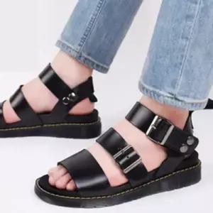 DW-SA KB-리스폰 삼선 스트랩샌들 남성용 WC8CC1B