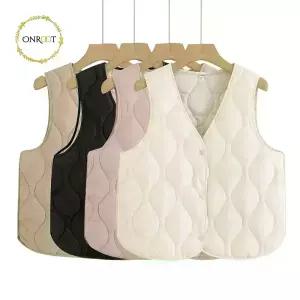 [온루트] 여성 데일리 물결 퀼팅 경량 패딩 조끼, 간절기,겨울,김장,방한,베스트,사무용,엄마스타일,출퇴근용,엄마,작업복,사무실,현장,가을,겨울,점퍼,브이넥,선물,숏패딩,누빔