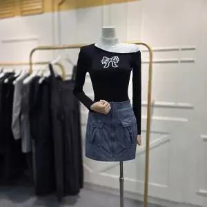 [에고이스트]리본 자카드 포인트 컬러 배색 슬림 풀오버 EQ4KL161BK_CA