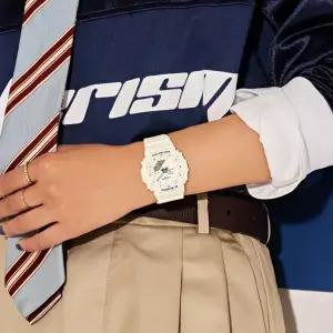 카시오 지샥 아나디지 손목시계 26SS 아이보리 워치 GMA-P2100BA-7AJF