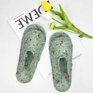 플라워 패턴 착용감이 편안한 빨아신는 퀼트 실내화