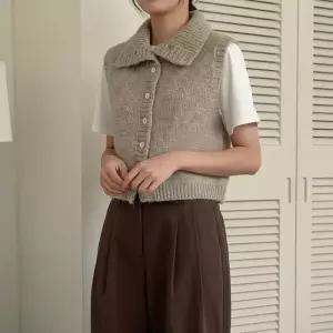 [올리비에스클로젯] 폴라 단추 니트조끼_O2601KV001A