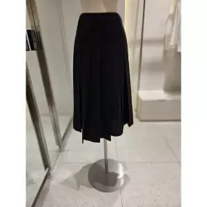 [SOUP](신세계 사우스시티) 언발 주름 스커트 (SC3SR83)