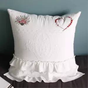 화이트 인테리어 꽃 자수 소파 쿠션 방석솜 고급방석 포근한 거실방석커버 쿠션커버