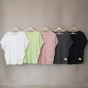 여성 오버핏 브이넥 반팔 티셔츠 면 가오리 스타일 밴딩 디자인