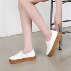 [오노마] ONM 여성 무지 데일리 통굽 캐주얼 슬립온 운동화 2컬러 (S8301698)