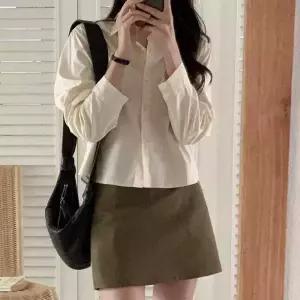 [코코블랑] 마인드 세미크롭 카라셔츠