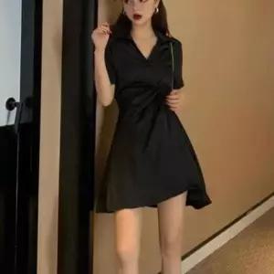 [오노마] ONM 미니 심플 하객룩 원피스 라인 주름 플레어 (S11880064)