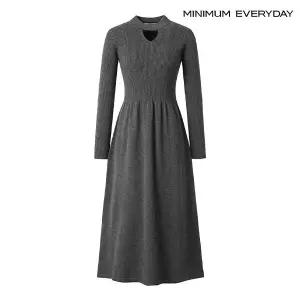 [롯데백화점]미니멈 [미니멈 에브리데이]트임 골지 플레어 니트 원피스 (EA4OW011D)