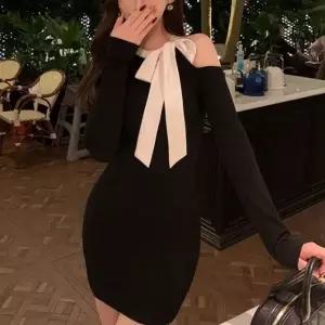 고품질 원 오프숄더 숏 원피스 리본 홀터넥 슬림 미니 스커트 (WFGXCND)