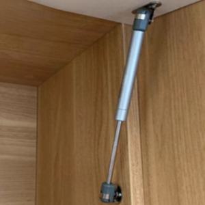 가스스프링 상부장 고정장치 가스쇼바 싱크대 가구 문 고정