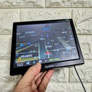 중고 씨앤에스링크 마이딘 AX8000T 아틀란트럭 3D맵 16G 8인치 내비게이션
