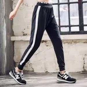 [하프클럽/]여성 스트라이프 조거 레터링 필라테스 가을 운동복 팬츠