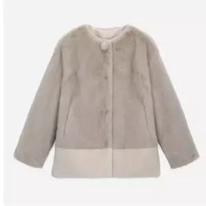 [써스데이아일랜드](T258MLT241W)밑단 배색 퍼 자켓