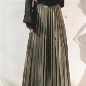 여성 롱치마 밴딩스커트 반짝이 플리츠 스커트 주름치마 (WFK562M)