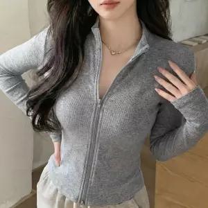 스탠드카라 슬림핏 투웨이 집업 가디건 여성이너 티셔츠 투지퍼 간절기 스탠딩카라 여성집업