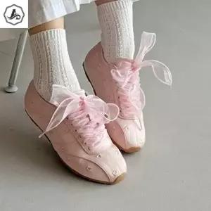 [애슬릿] 여성 스니커즈 운동화 꽃 자수 리본 플랫 발 편한