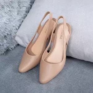 여성 샌들 슬링백샌들 직장인 학생 방수 아쿠아 젤리슈즈 슬링백 (WFJSNPE)