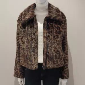 크롭 인조 퍼 자켓 YBBDB32