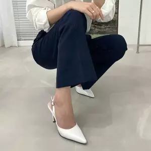 [하프클럽/]봄 직장인 출근 룩 정장 하이힐 스틸레토 슬링백 구두