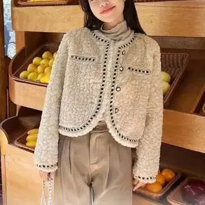 (사이즈 베이지FREE)앤틱 무드 버튼 포인트 간절기 퍼 자켓 겨울 방풍 아우터 바람막이 플리스후다운 점코