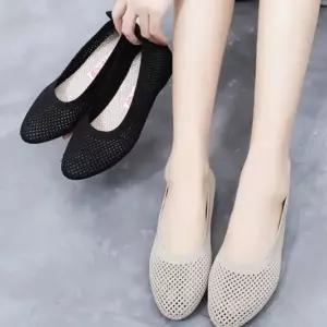[하프클럽/]여성 초경량 플랫 슈즈 메쉬 펀칭 그물 단화 근무화