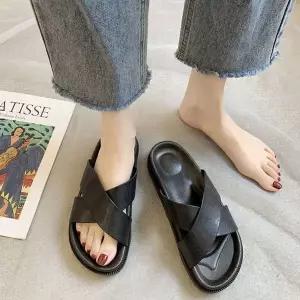 [하프클럽/]여성 여름 데일리 세련된 러블리 꼬임 슬리퍼 블랙