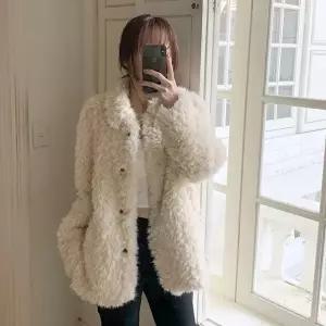 [옷자락]여성 아이보리 카라 루즈핏 하프 자켓