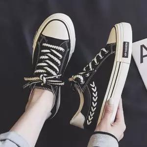 캔버스화 귀여운 여성 외출 슈즈 스트랩 자수 키높이 스니커즈 여자캔버스화