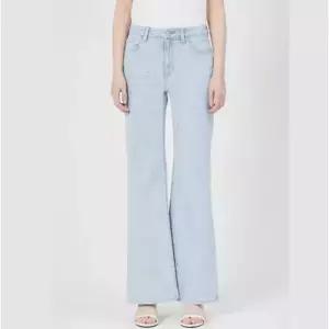 게스 진 여성 크리스탈 장식 L톤 플레어 붓컷 YP7D7027