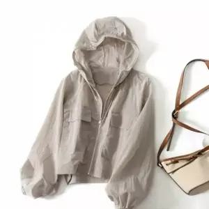 여성용 여름바람막이 휴대용 간편자켓 여름철 야외활동용 겉옷