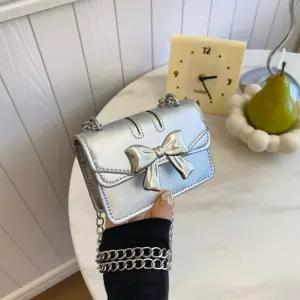 야무치 여자 데일리룩 가방 미니백 패션 스위트 버터플라이 스퀘어백 체인 미니 크로스백 KUK5