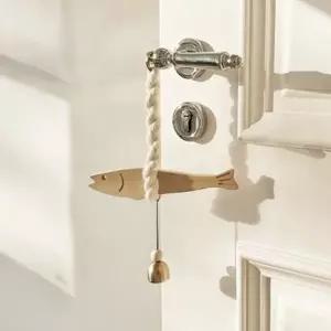 (옵션 소형)큰손 명태도어벨 현관문 종 집들이 신혼부부 외국인 개업 선물 새해 인테리어 원목 액막이명태