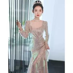 화이트 이브닝드레스 고급 결혼식2부 분위기 정장