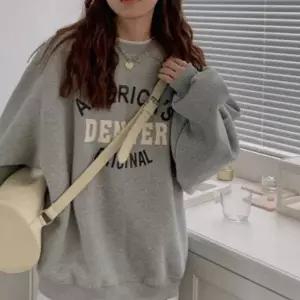 여성 로고 프린팅 캐주얼 오버핏 맨투맨 롱슬리브 티셔츠